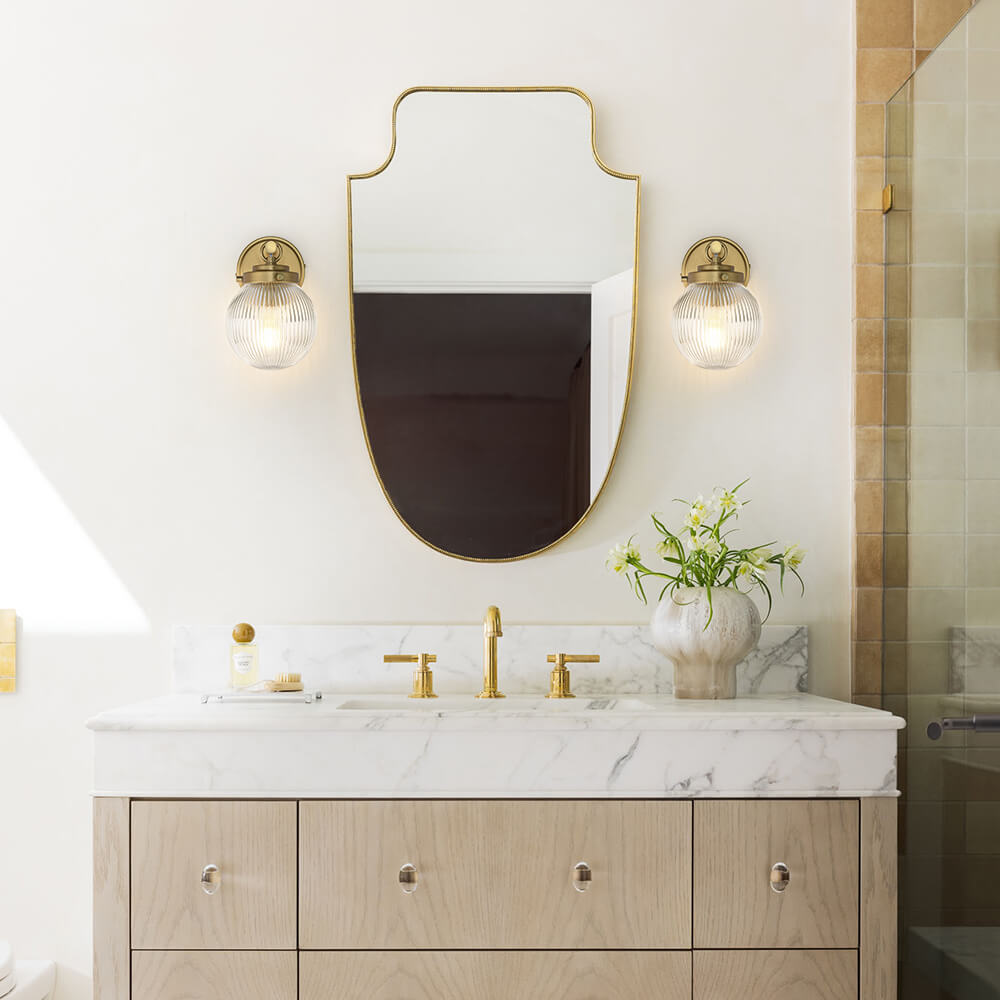 1 - Light Mid - Century Modern Clear Glass Vanity Wall Sconce - LightfixturesUAE