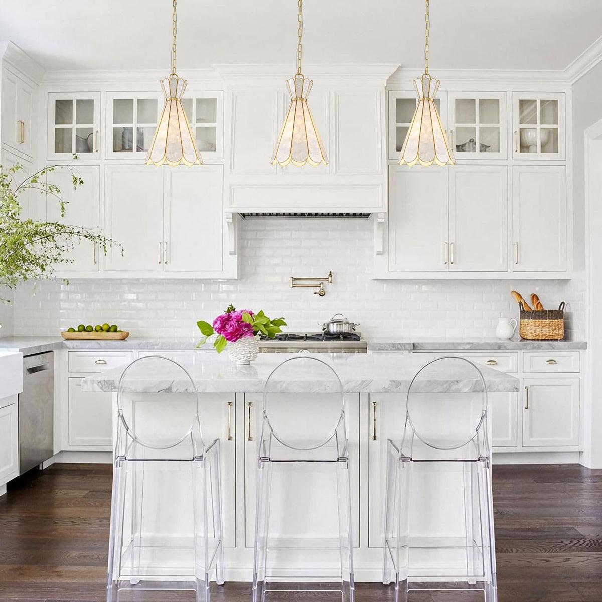 LightfixturesUAE-1-Light Petal Shell Antique Gold Pendant Light-Chandeliers-Antique Gold-