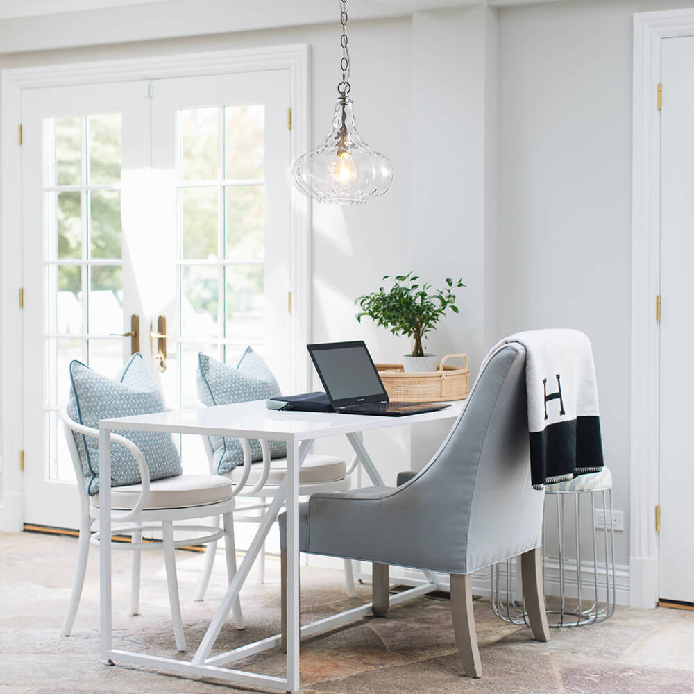 Modern 1 - Light Water Pattern Clear Glass Pendant - LightfixturesUAE
