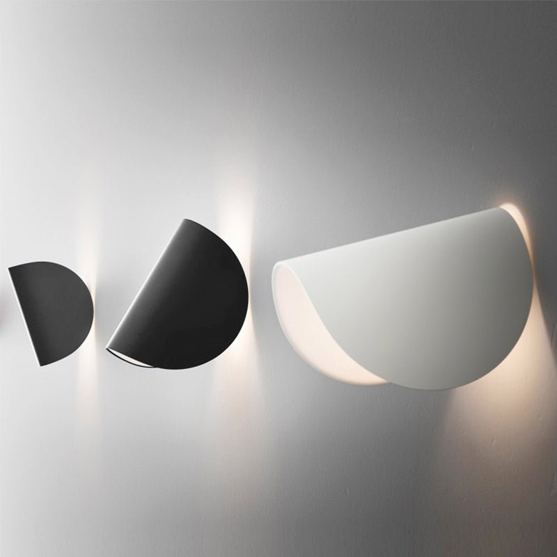 Rotatable Modern Minimalist Wall Light - LightfixturesUAE