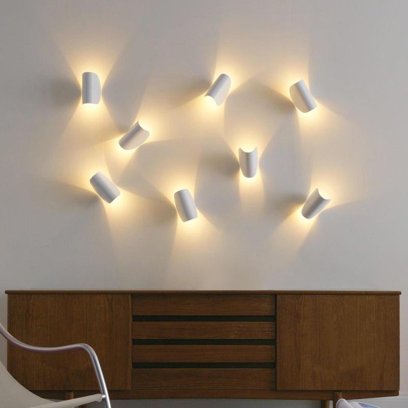 Rotatable Modern Minimalist Wall Light - LightfixturesUAE